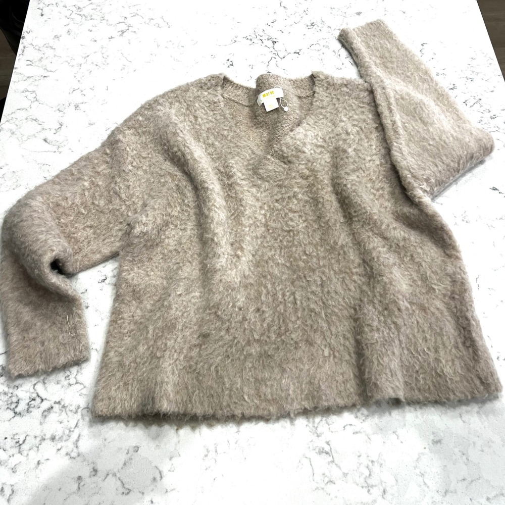 NWOT Maeve Anthropologie Fuzzy Knit Sweater V-Neck Pullover Cozy Warm Small